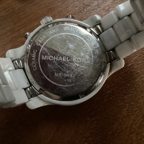 Michael Kors Runway White Dial Ceramic Strap Glitz Women’s Watch MK5188 - Picture 6 of 11